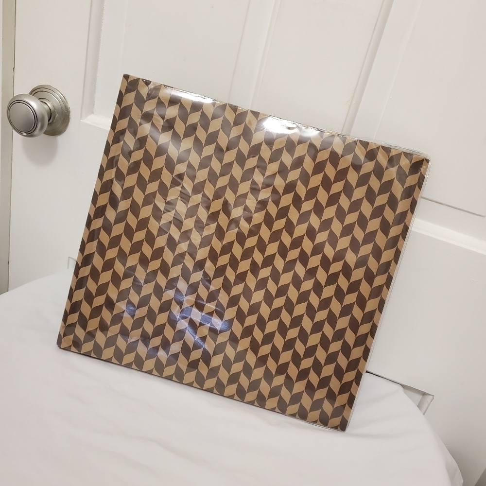 Recollections brown & White 12x12 Scrapbook